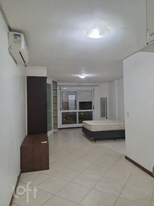Image 3 - 917111