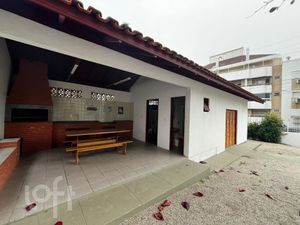 Image 21 - 917112