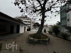 Image 23 - 917112