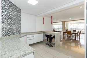 Image 14 - 917129