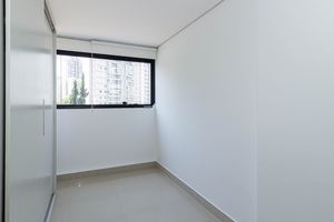 Image 36 - 917129