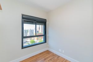 Image 30 - 917137