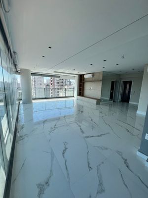 Image 28 - 917137