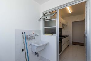 Image 11 - 917161