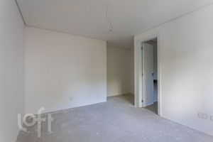 Image 21 - 917177