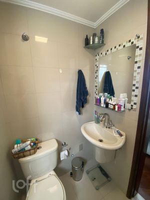 Image 19 - 917193