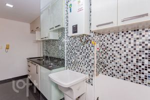 Image 13 - 917210
