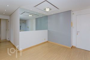 Image 3 - 917210
