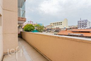 Image 19 - 917210