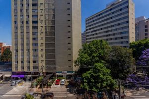 Image 17 - 917217