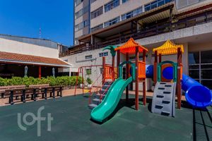 Image 35 - 917217