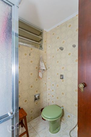 Image 31 - 917217