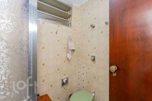 Image 30 - 917217