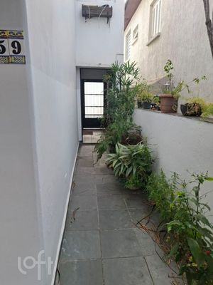 Image 11 - 917258