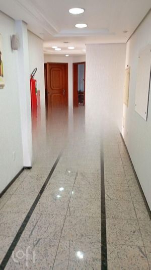 Image 1 - 917267