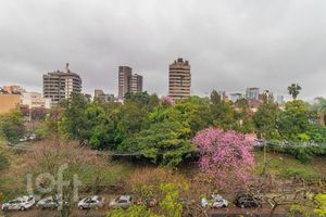 Image 1 - 917273