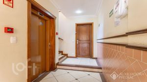 Image 36 - 917281