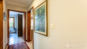 Image 19 - 917281