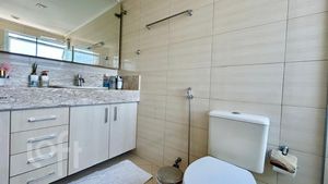 Image 19 - 917293