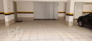Image 34 - 917299