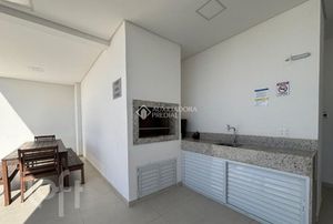 Image 27 - 917302