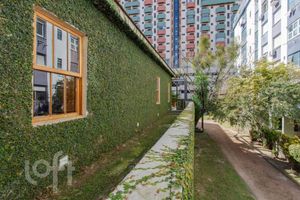 Image 39 - 917303