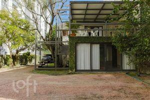 Image 32 - 917303