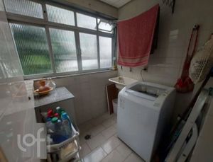 Image 10 - 917311
