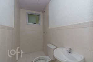 Image 11 - 917316