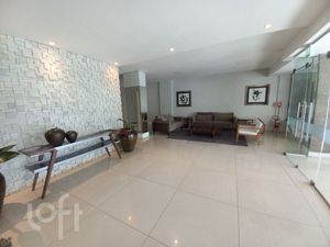 Image 1 - 917319