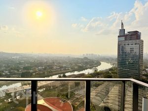 Image 11 - 917327