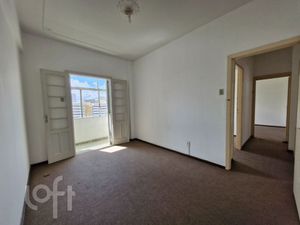 Image 8 - 917329