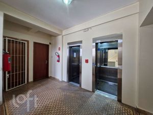 Image 18 - 917329
