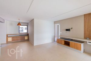 Image 2 - 917336