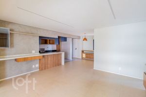 Image 1 - 917336