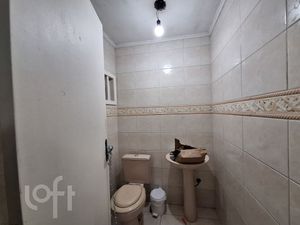 Image 19 - 917352