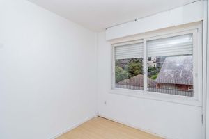 Image 11 - 917367