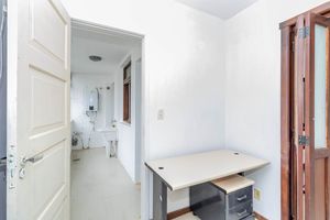 Image 31 - 917367