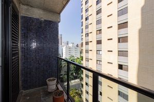 Image 14 - 917382