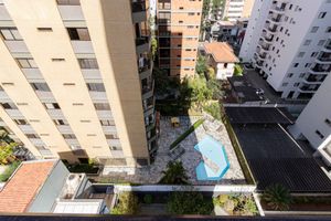 Image 15 - 917382