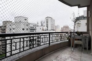 Image 1 - 917384