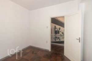 Image 10 - 917385