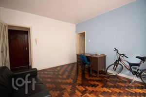 Image 1 - 917385
