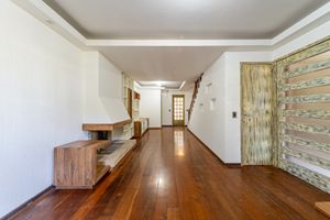 Image 11 - 917403