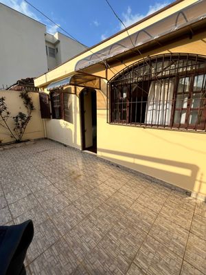 Image 10 - 917411