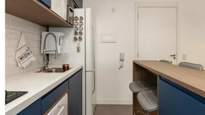 Image 19 - 917417