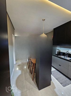 Image 19 - 917429