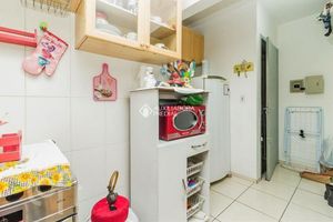 Image 4 - 917472