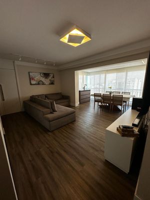 Image 3 - 917491