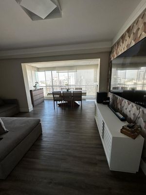 Image 1 - 917491